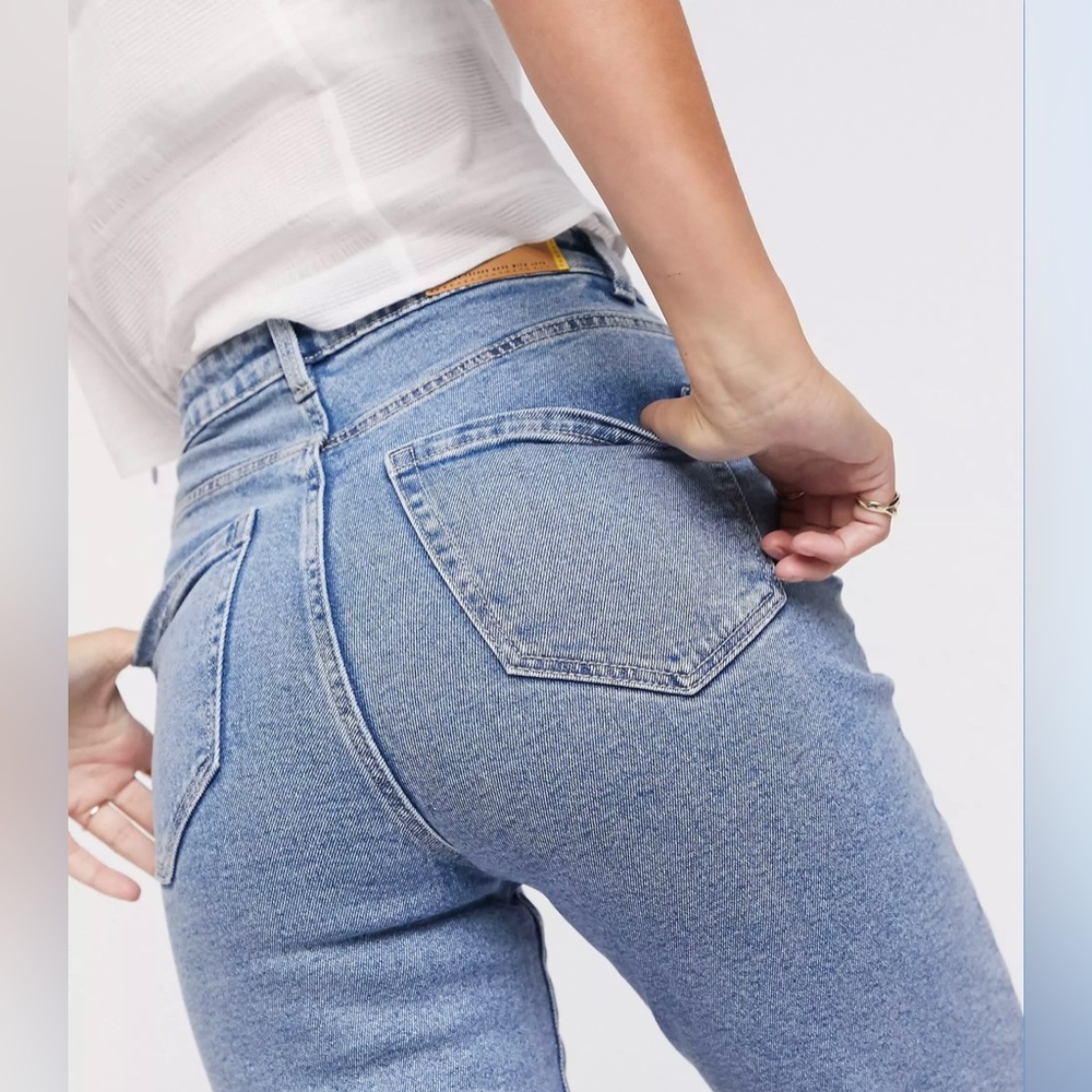 slim mom jean with stretch in washed blue